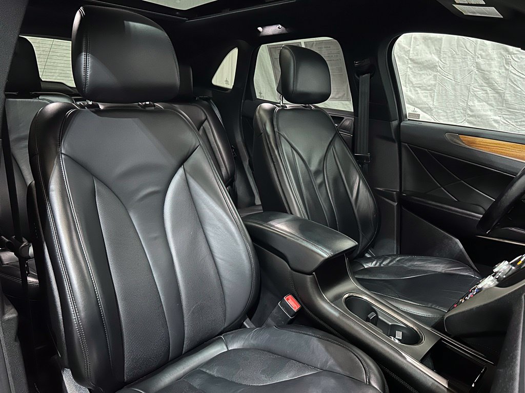 Used 2019 Lincoln MKC Select FWD image 37