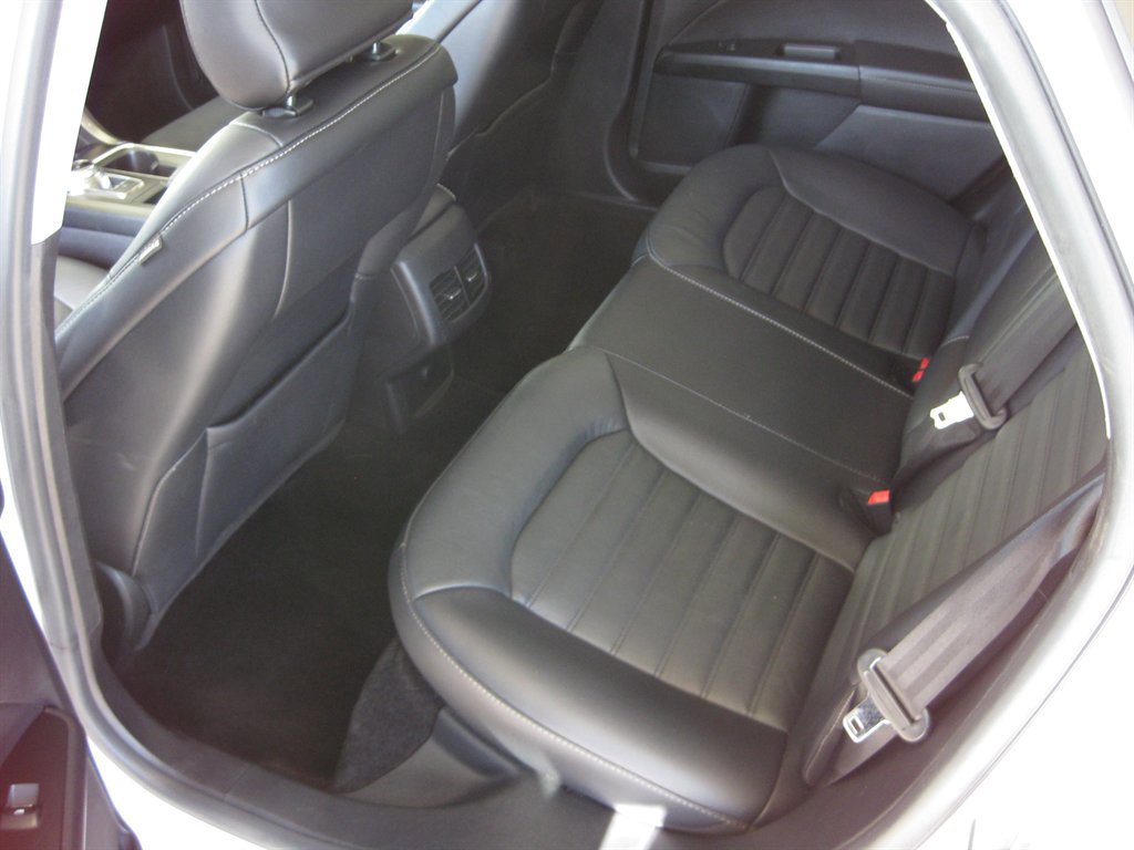 Used 2018 Ford Fusion SE w/ Fusion SE Technology Package FWD image 25