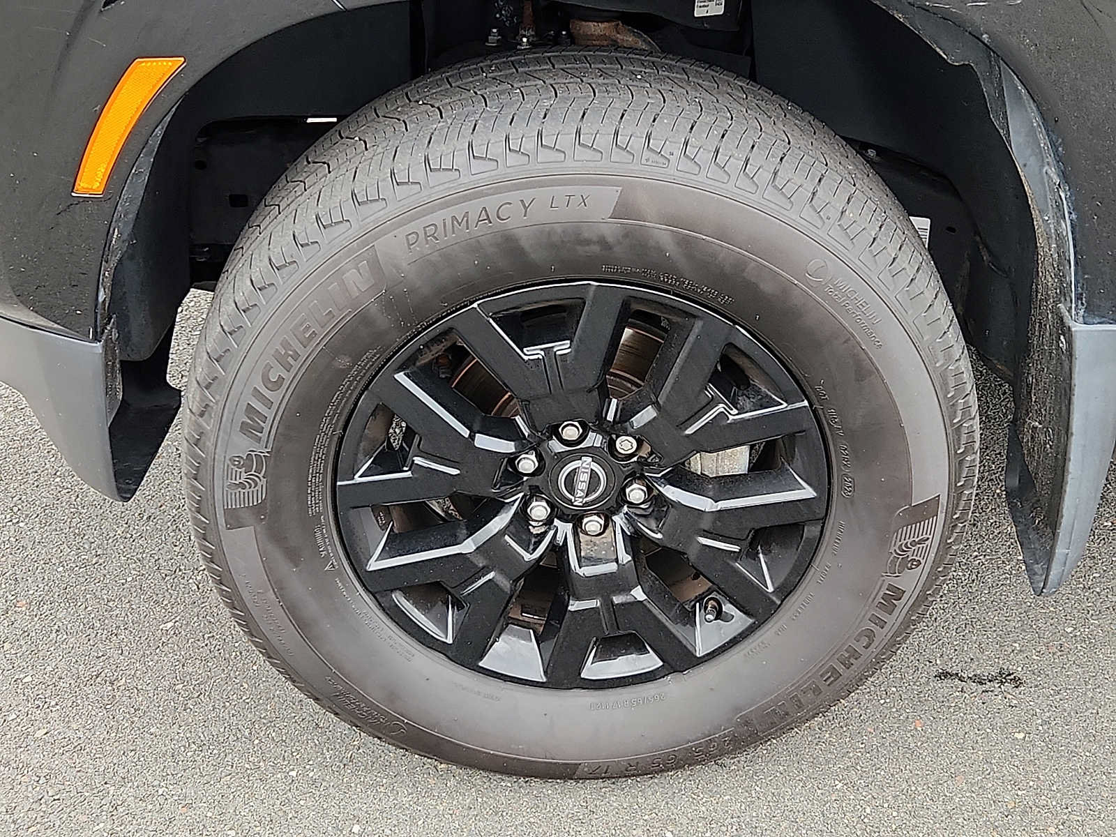 Used 2023 Nissan Frontier SV w/ Midnight Edition Package AWD/4WD image 8