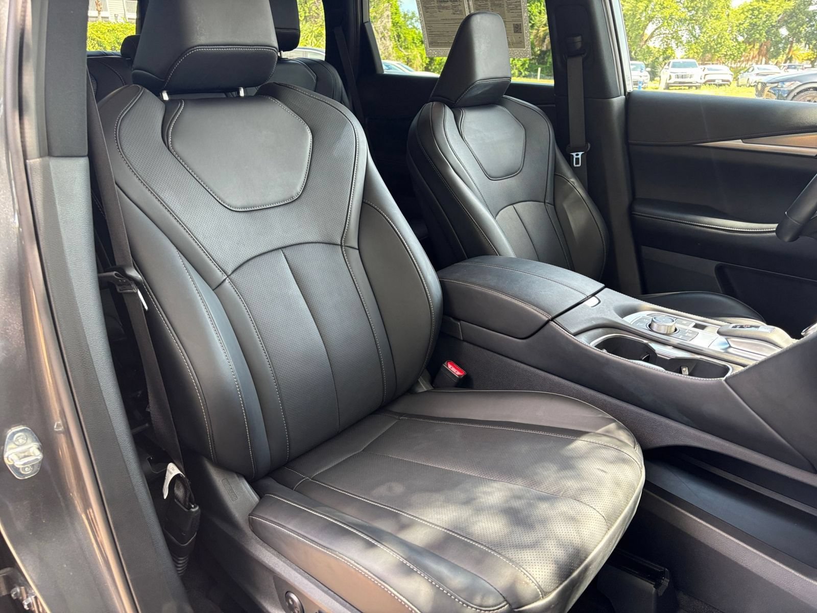 Used 2026 INFINITI QX60 Luxe FWD image 40
