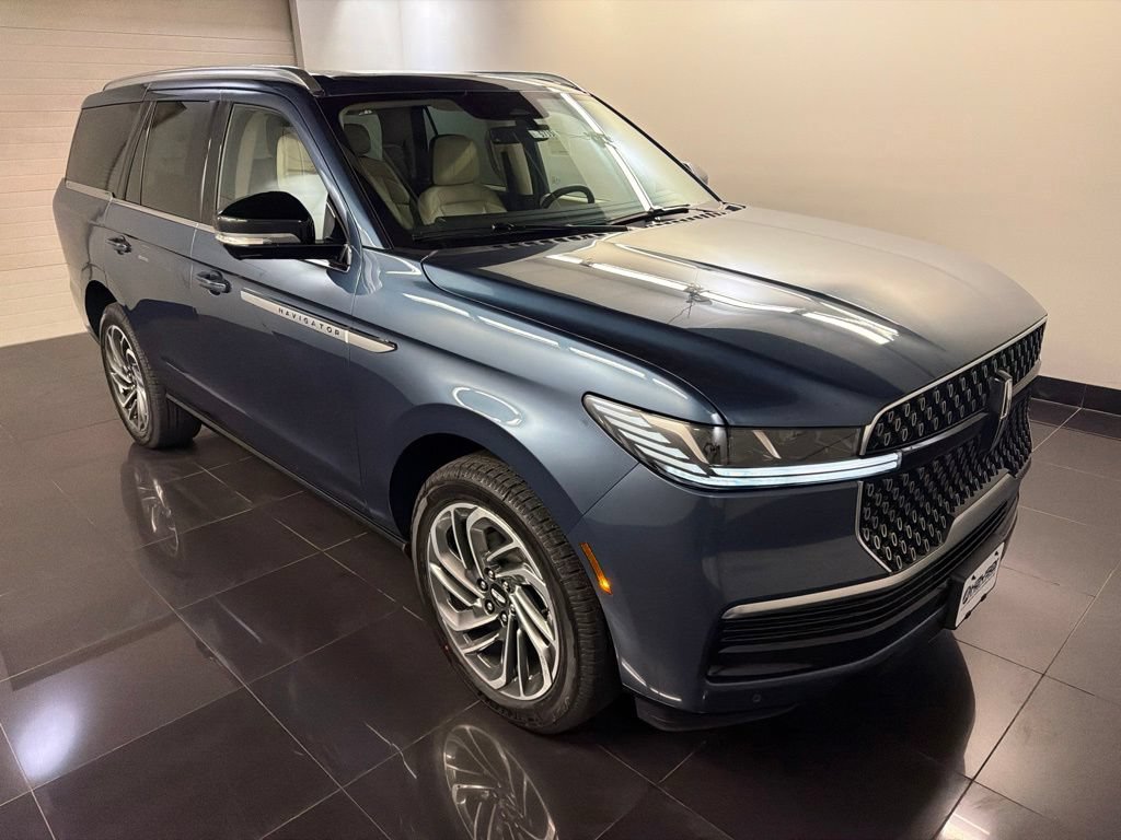 New 2027 Lincoln Navigator Reserve AWD/4WD image 1