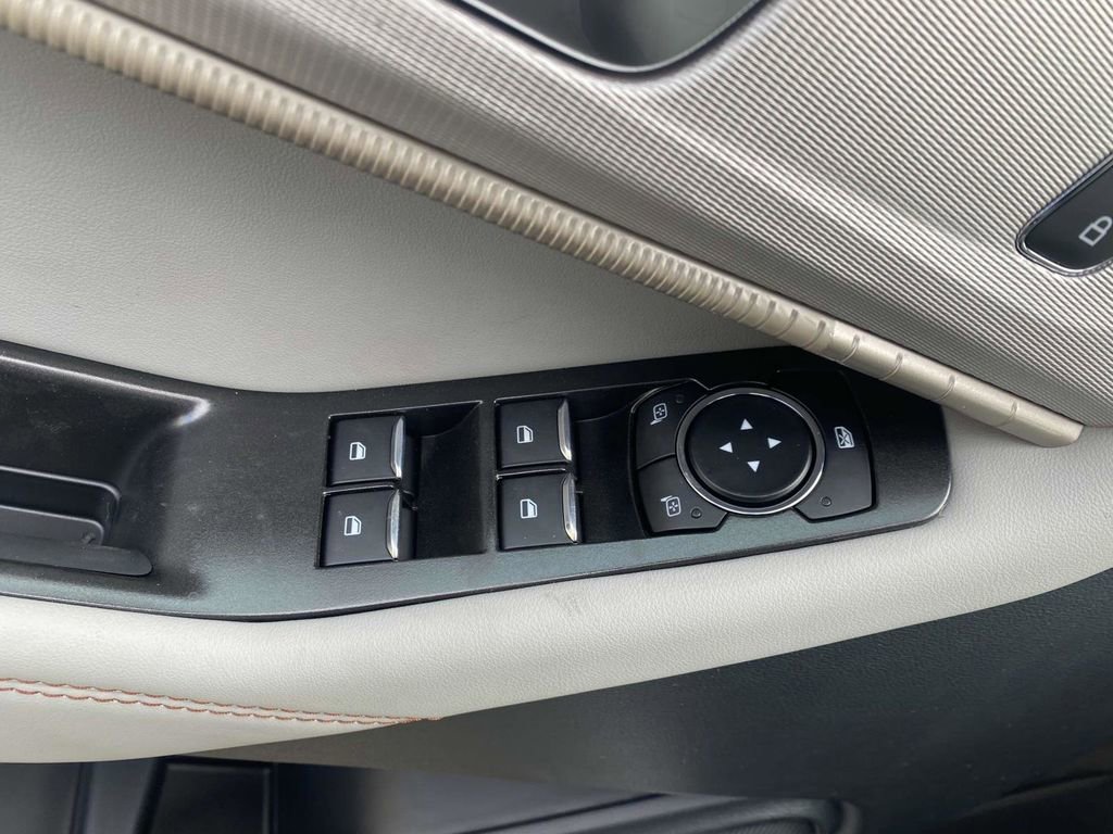 New 2025 Ford Explorer Active w/ Active Comfort Package image 17