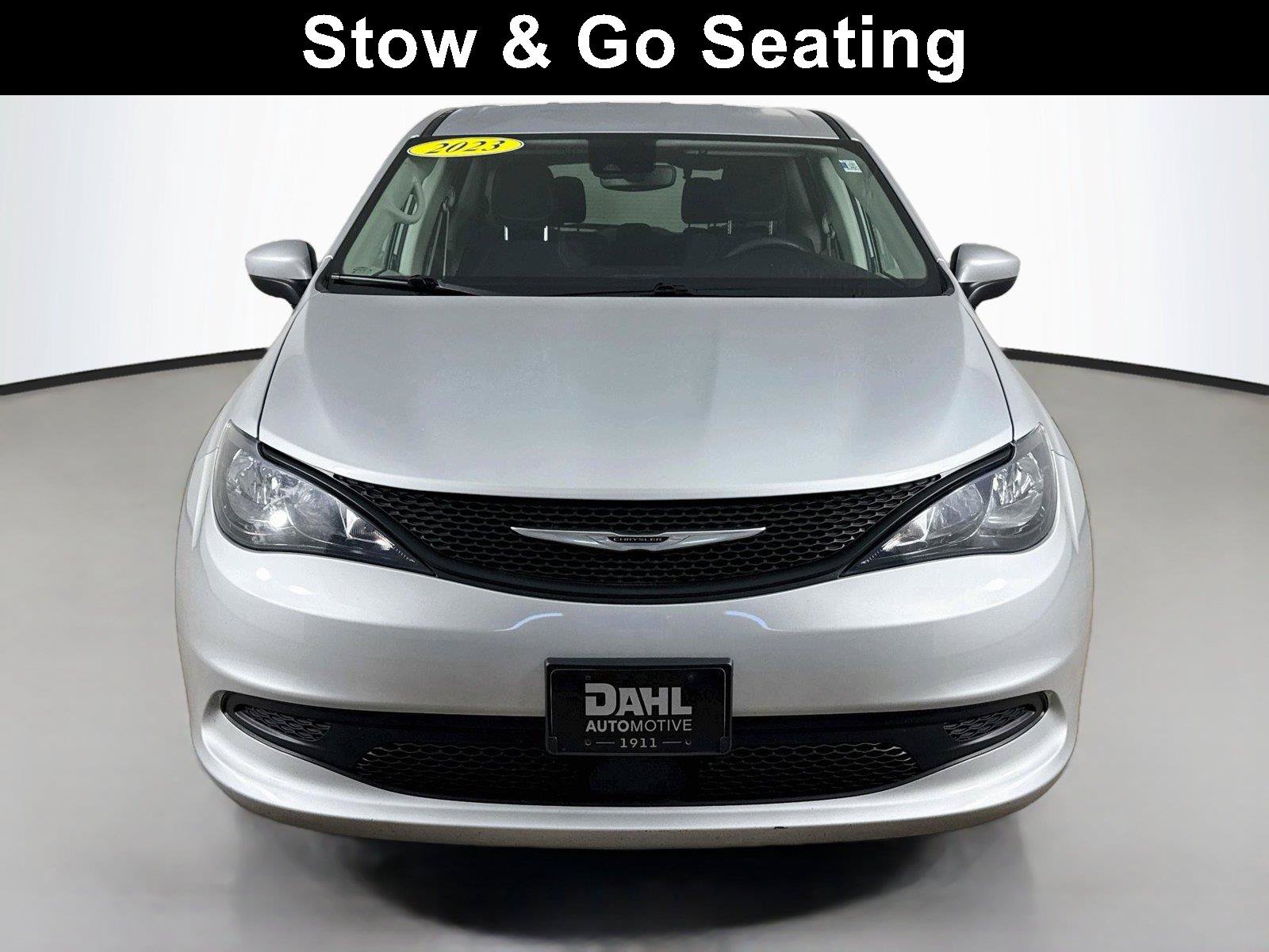 Used 2023 Chrysler Voyager LX FWD image 3