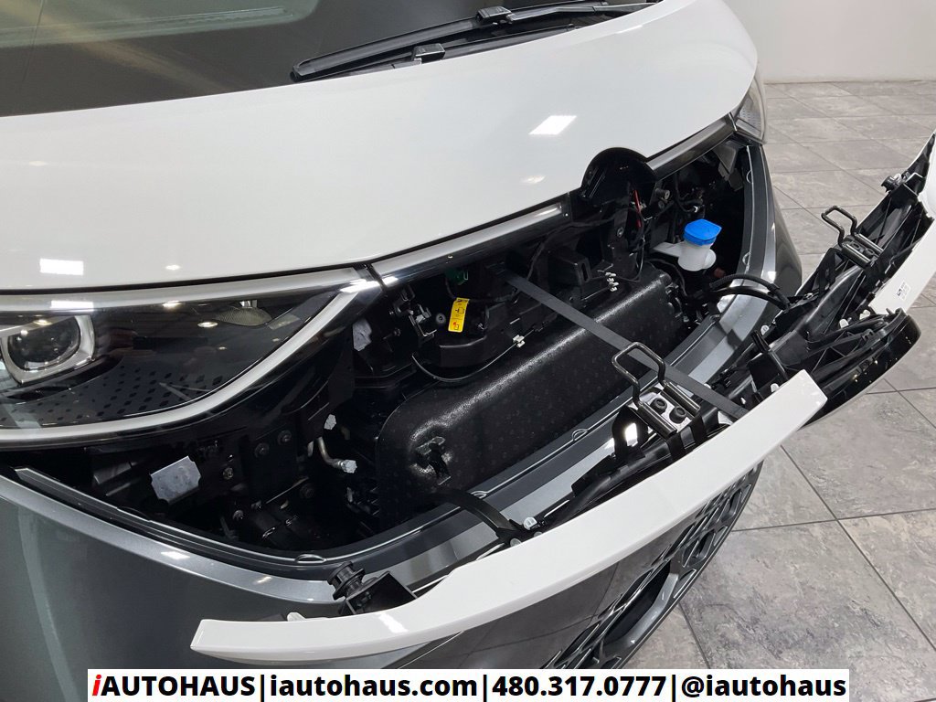 Used 2025 Volkswagen ID. Buzz Pro S Plus RWD image 13