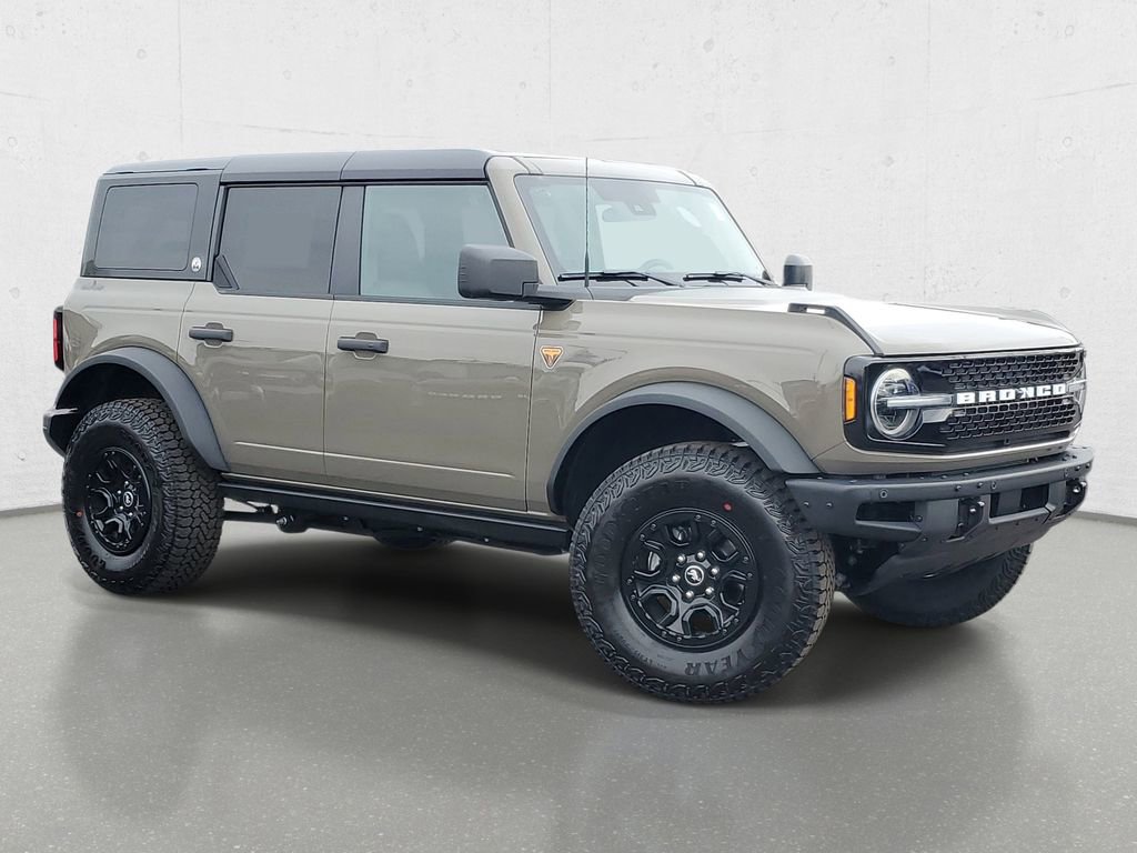 New 2026 Ford Bronco Badlands image 2