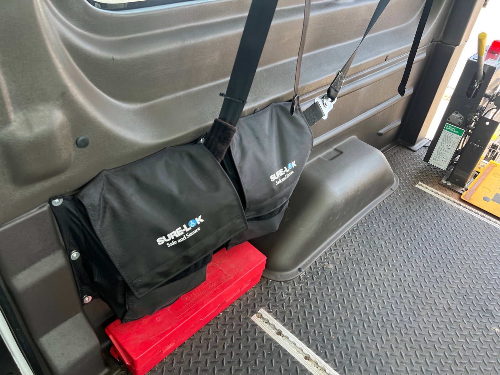 Used 2018 Ford Transit 250 148 Medium Roof image 8