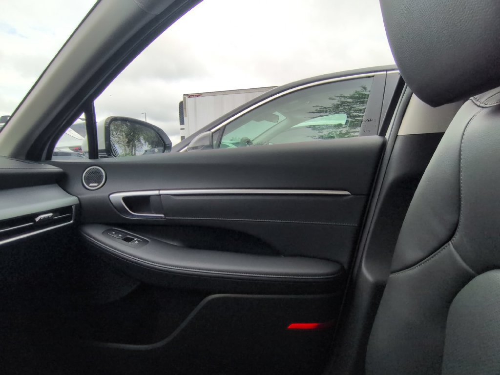 New 2027 Hyundai Sonata Limited FWD image 28