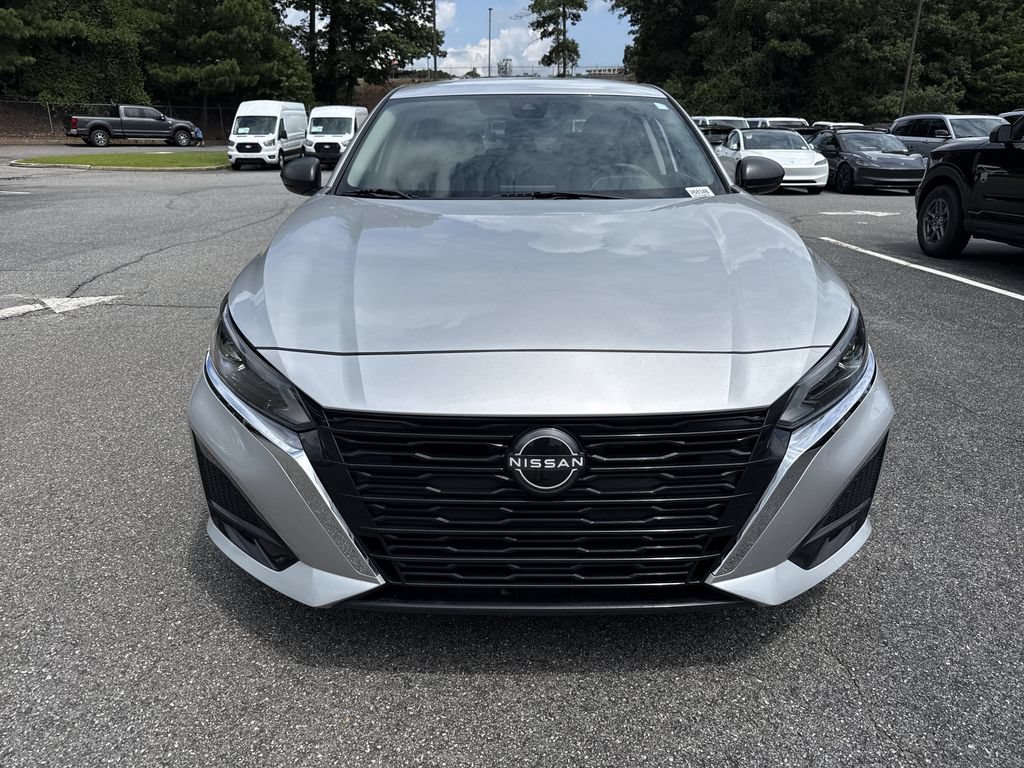 Used 2024 Nissan Altima 2.5 S FWD image 2