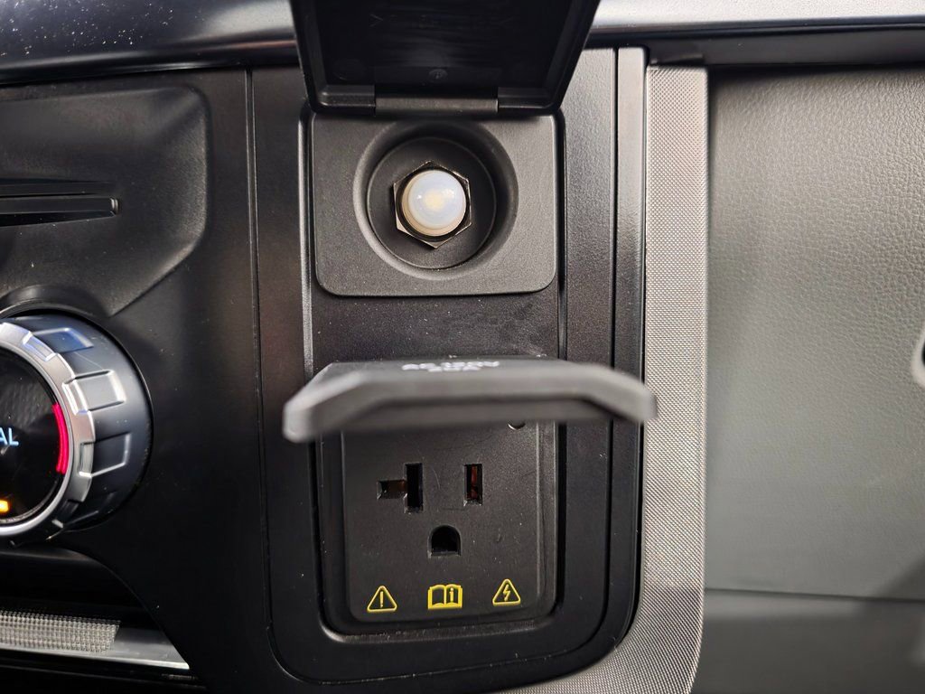 Used 2022 Ford F150 Limited image 41