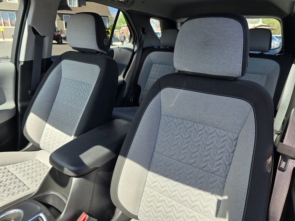 Used 2023 Chevrolet Equinox LS w/ LPO, Cargo Package FWD image 22