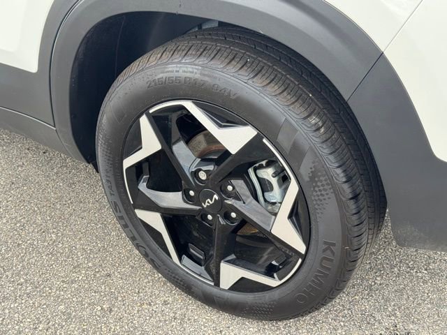 Certified 2025 Kia Seltos S FWD image 7