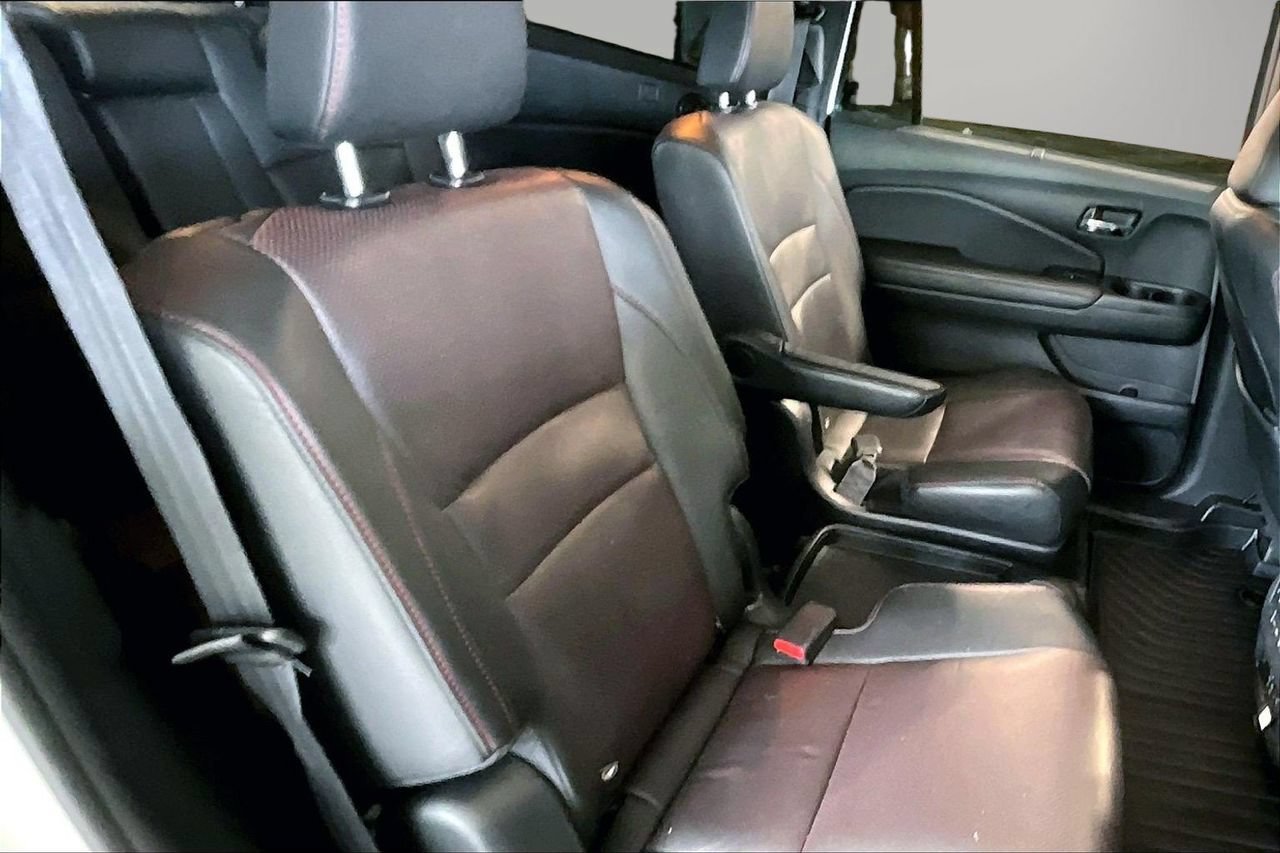 Used 2022 Honda Pilot Black Edition image 25
