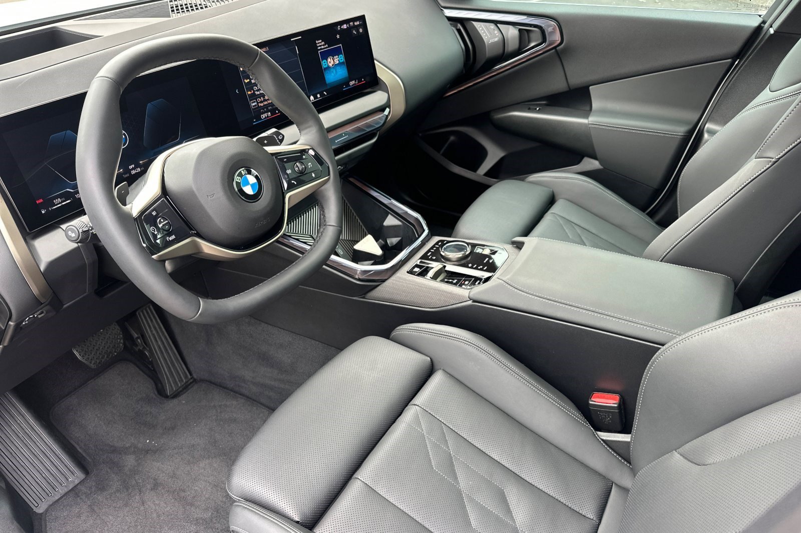 Used 2025 BMW X3 xDrive30i w/ Premium Package image 11