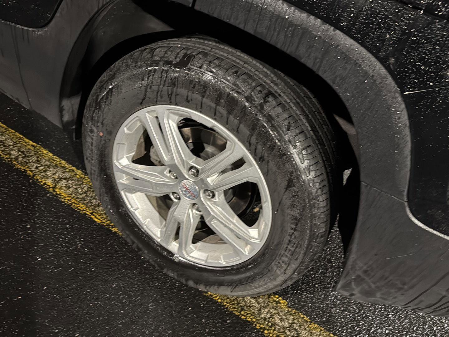 Used 2024 GMC Terrain SLE image 8