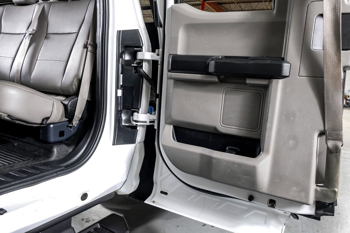 Used 2019 Ford F550 4x4 SuperCab Super Duty image 35