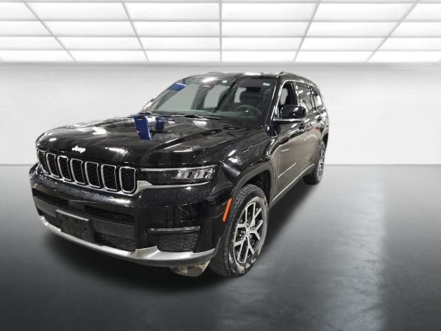 Used 2025 Jeep Grand Cherokee L Limited AWD/4WD image 8