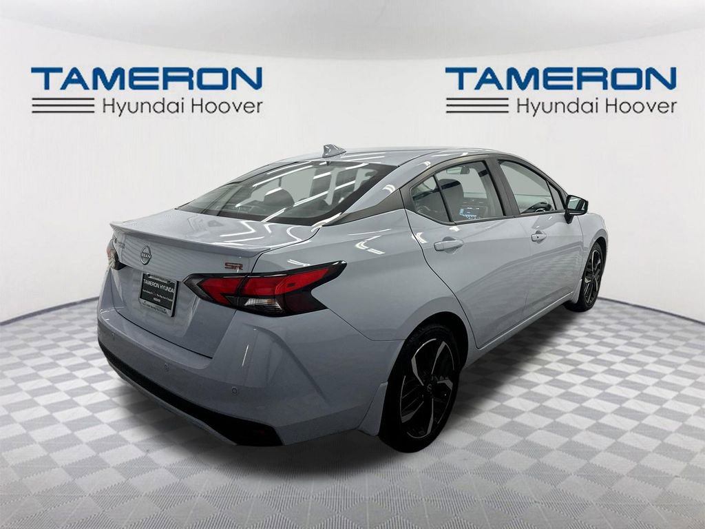 Used 2023 Nissan Versa SR w/ Trunk Package image 5