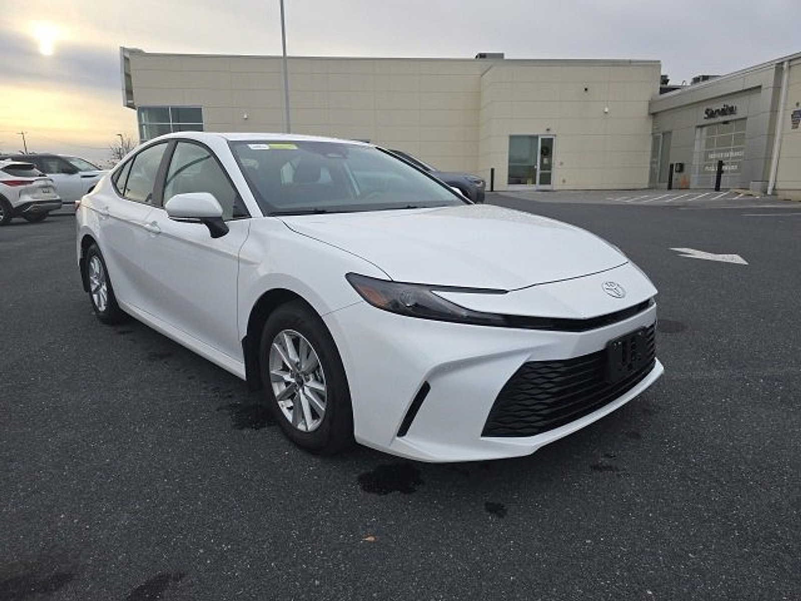 Used 2025 Toyota Camry XSE image 1