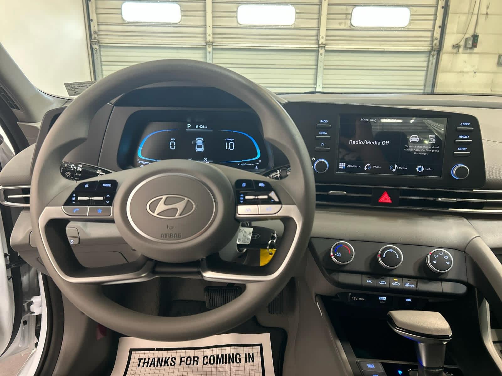 New 2026 Hyundai Elantra SE FWD image 8