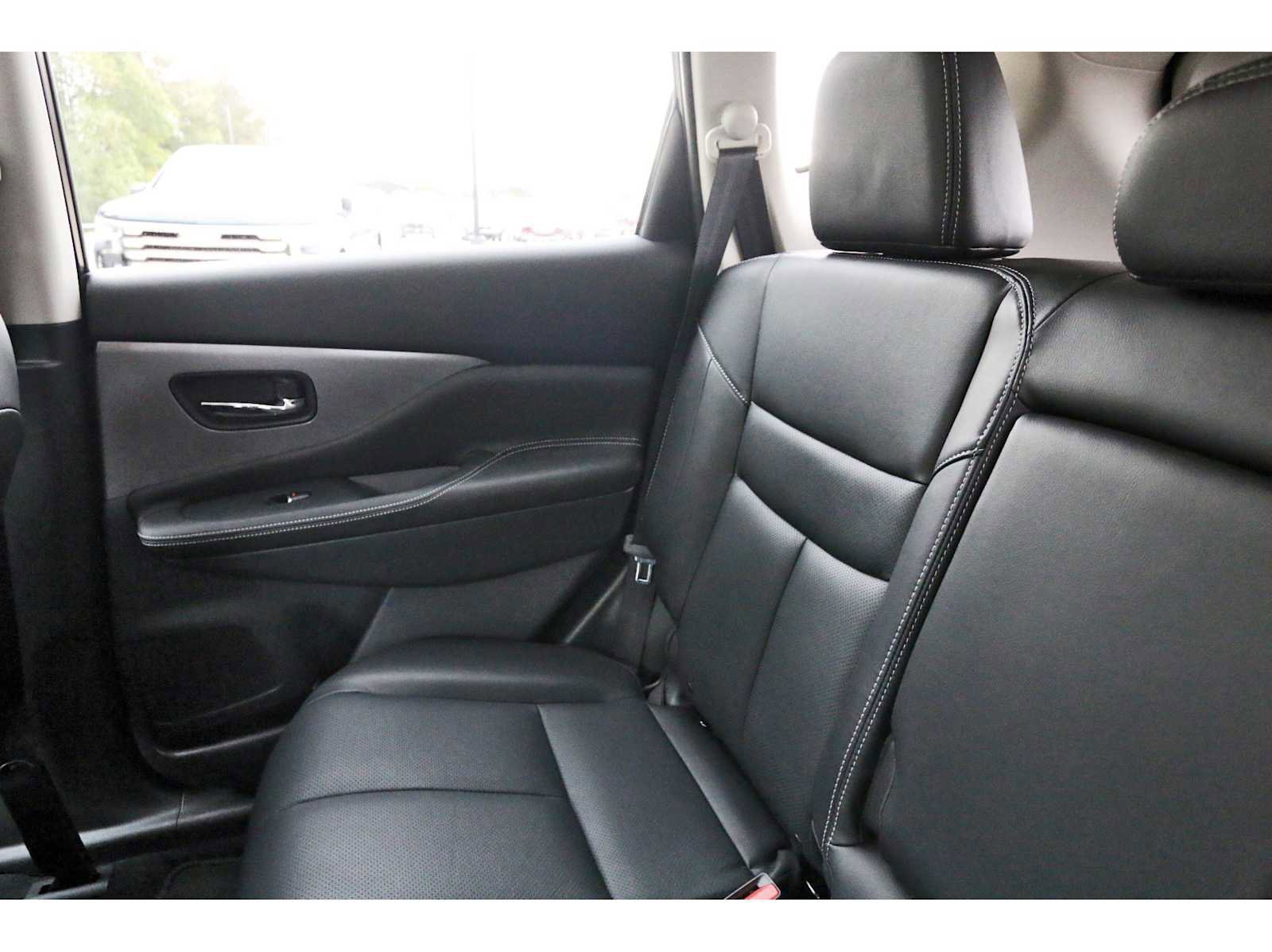 Used 2024 Nissan Murano SL image 9