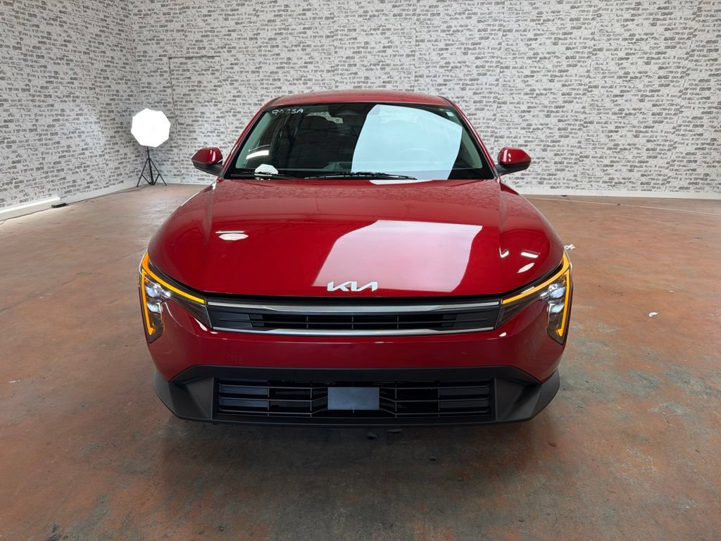 Used 2025 Kia K4 FWD image 2