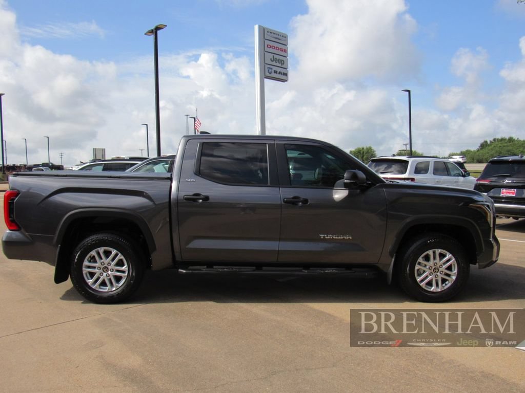 Used 2024 Toyota Tundra SR5 w/ SR5 Convenience Package AWD/4WD image 7