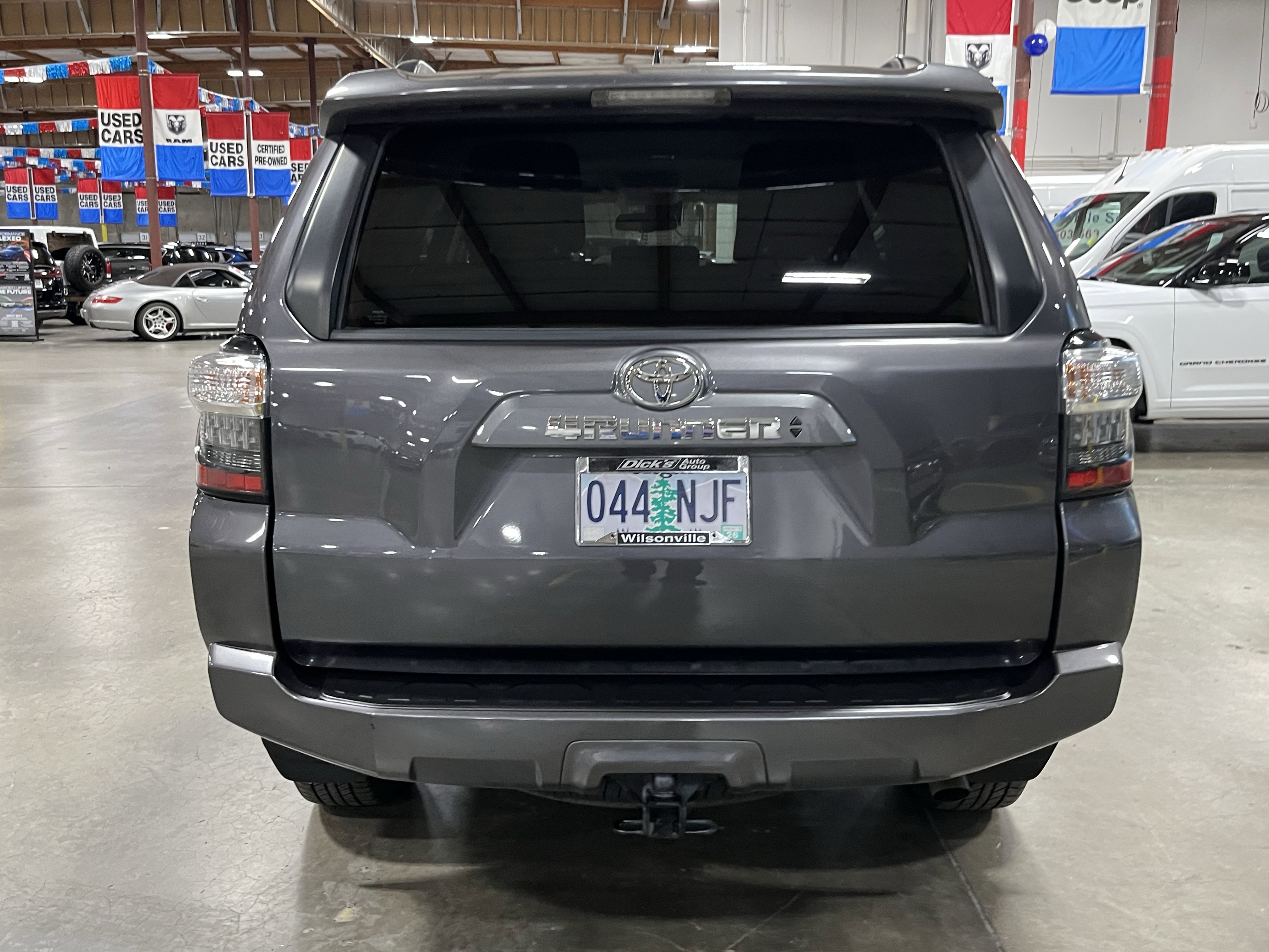 Used 2022 Toyota 4Runner SR5 Premium image 4