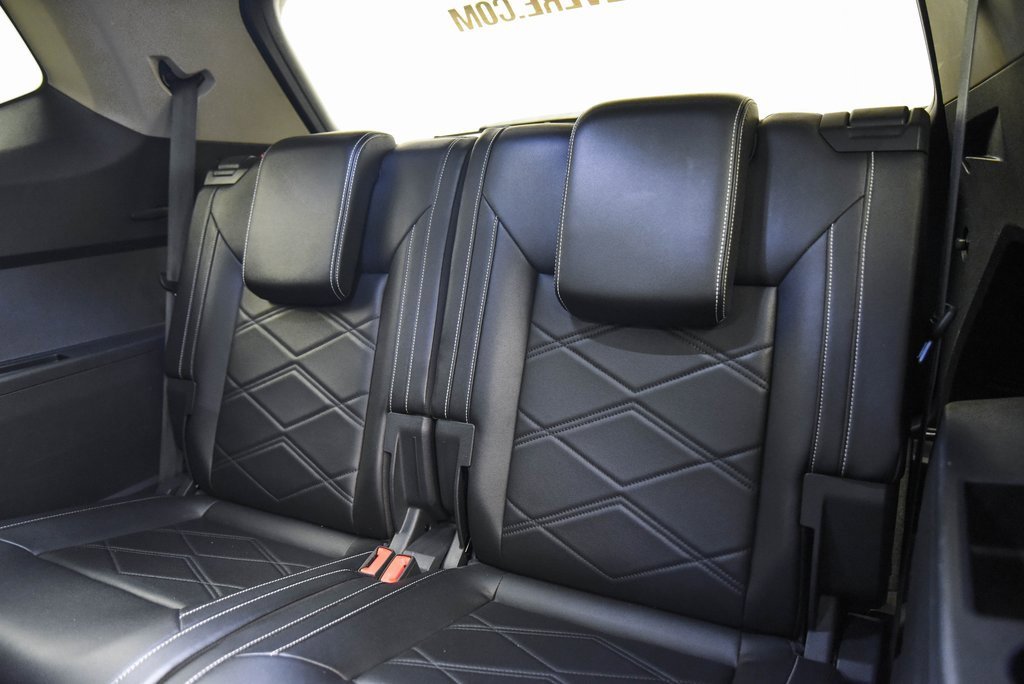 Used 2024 Volkswagen Atlas SE image 13