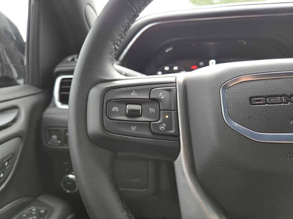 Certified 2024 GMC Yukon XL Denali AWD/4WD image 16