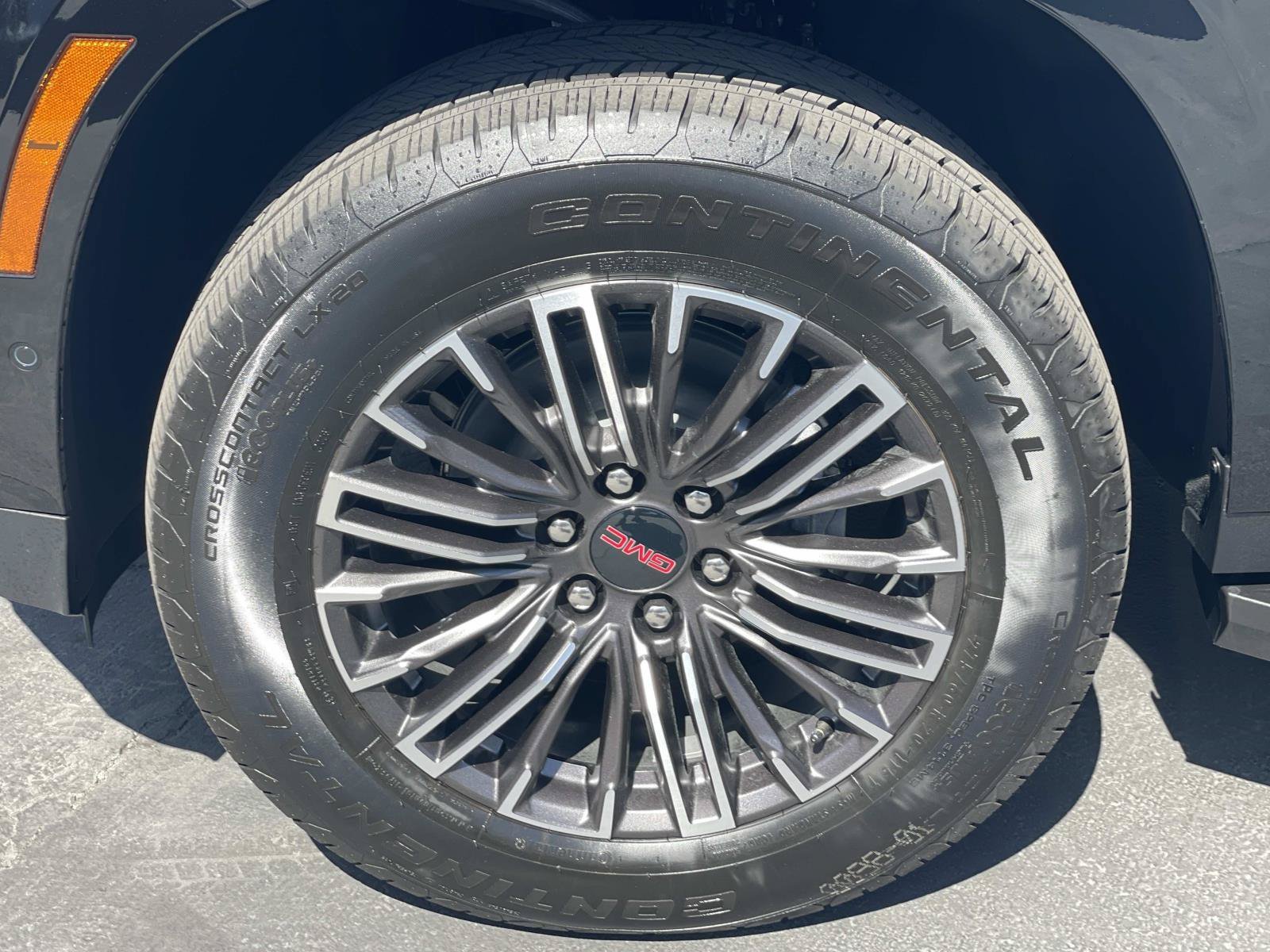 New 2026 GMC Yukon XL Elevation RWD image 30