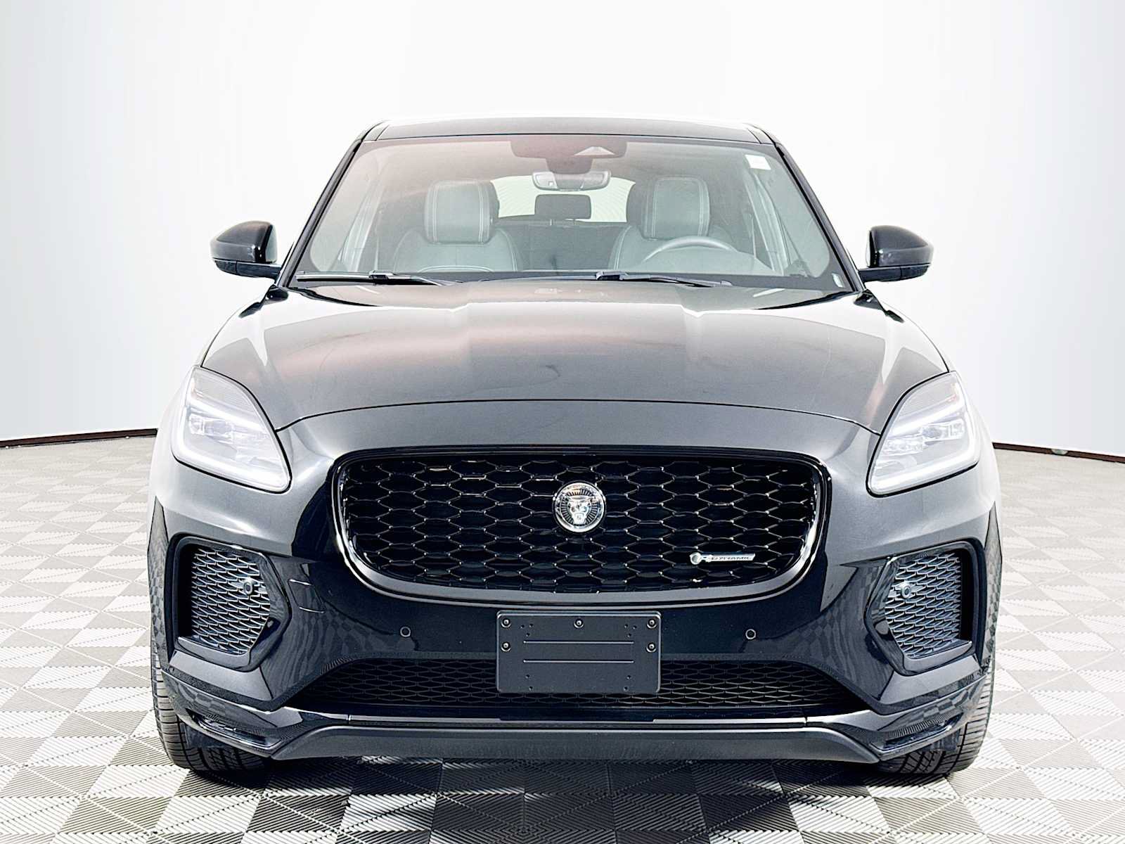 Used 2024 Jaguar E-PACE R-Dynamic SE AWD/4WD image 2