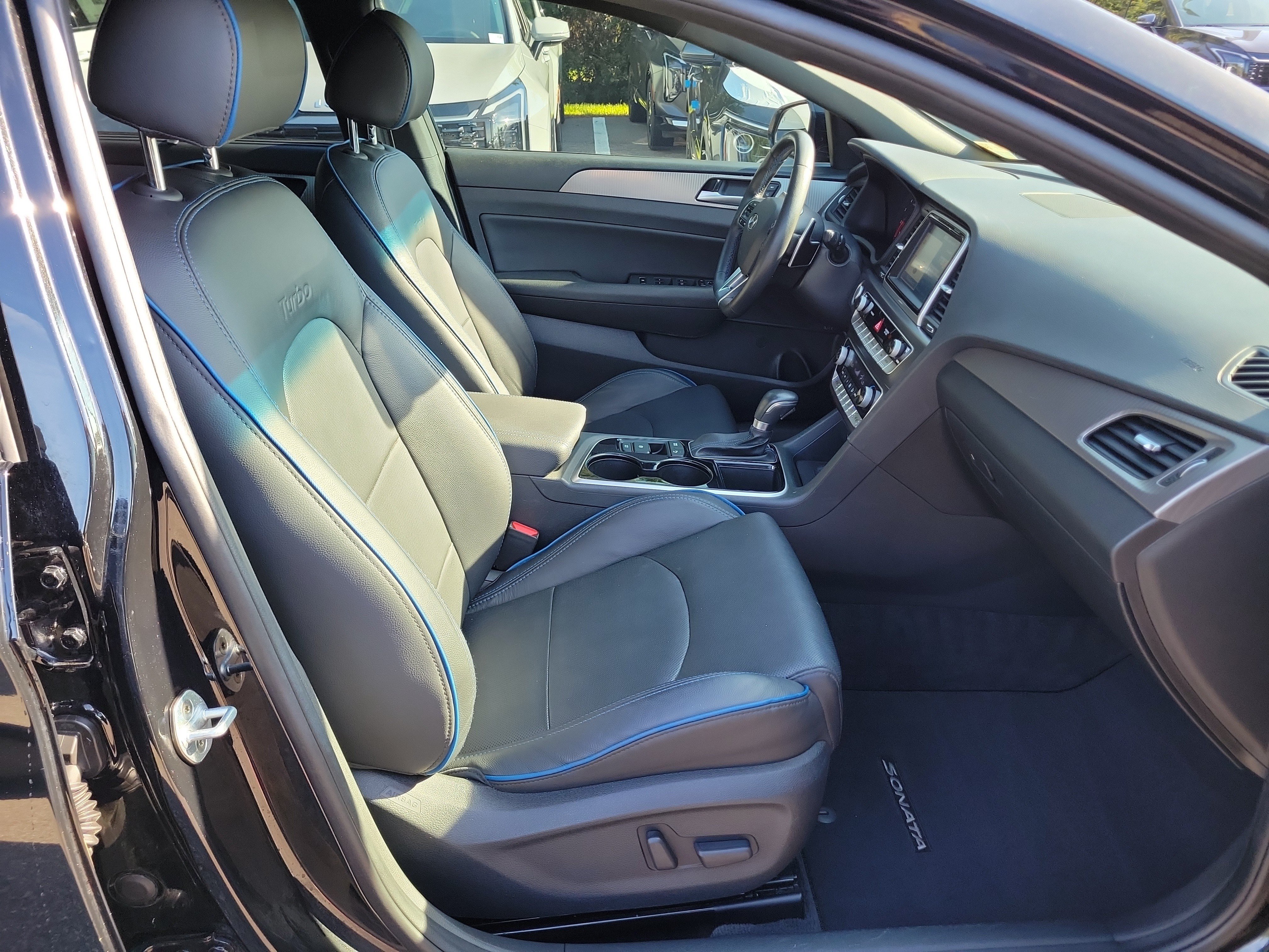 Used 2018 Hyundai Sonata Limited FWD image 7