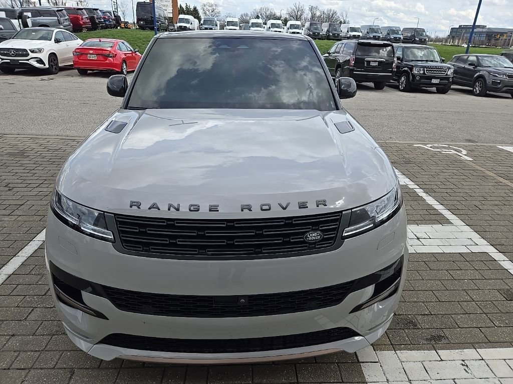 Certified 2025 Land Rover Range Rover Sport Autobiography image 2