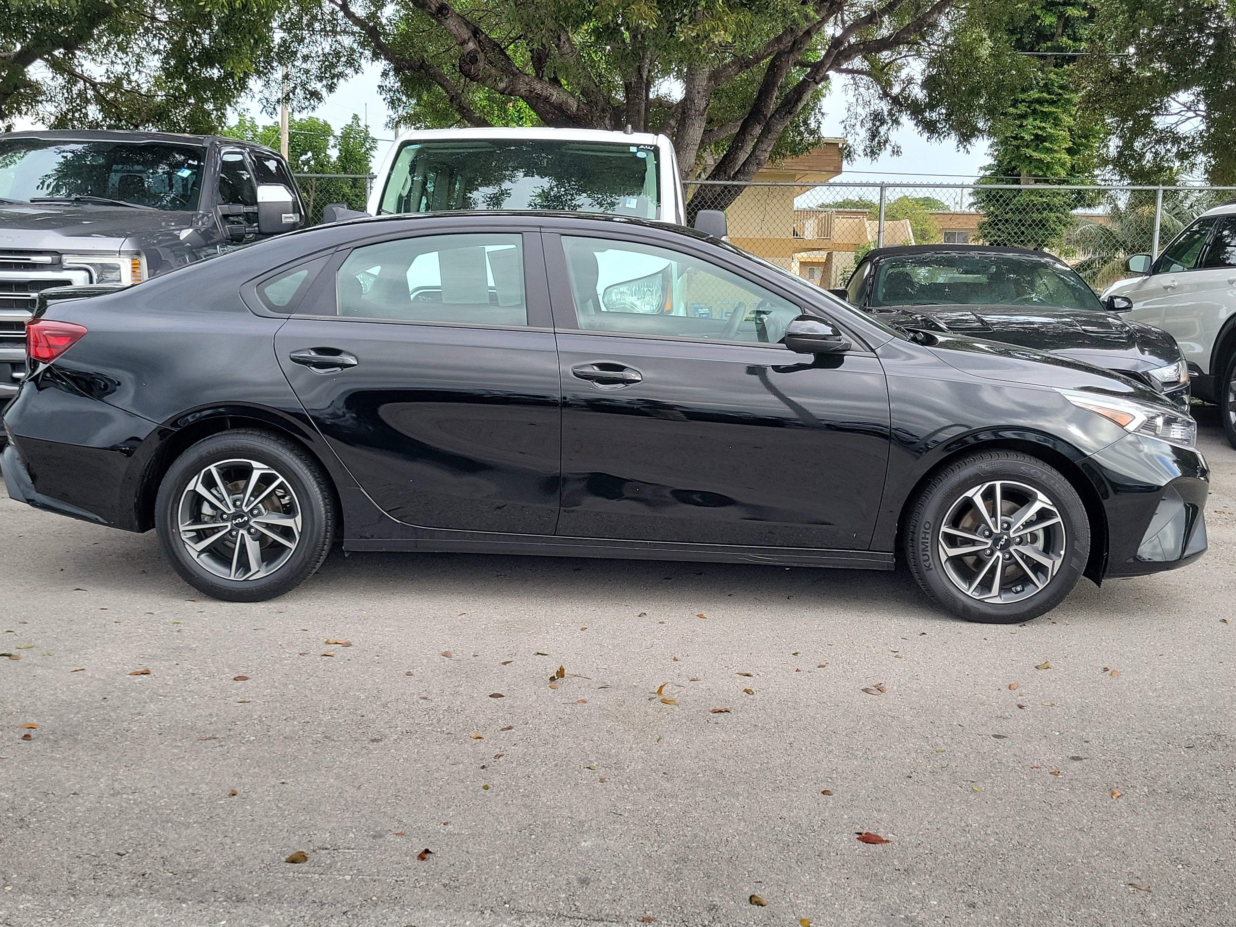 Used 2024 Kia Forte LXS image 4