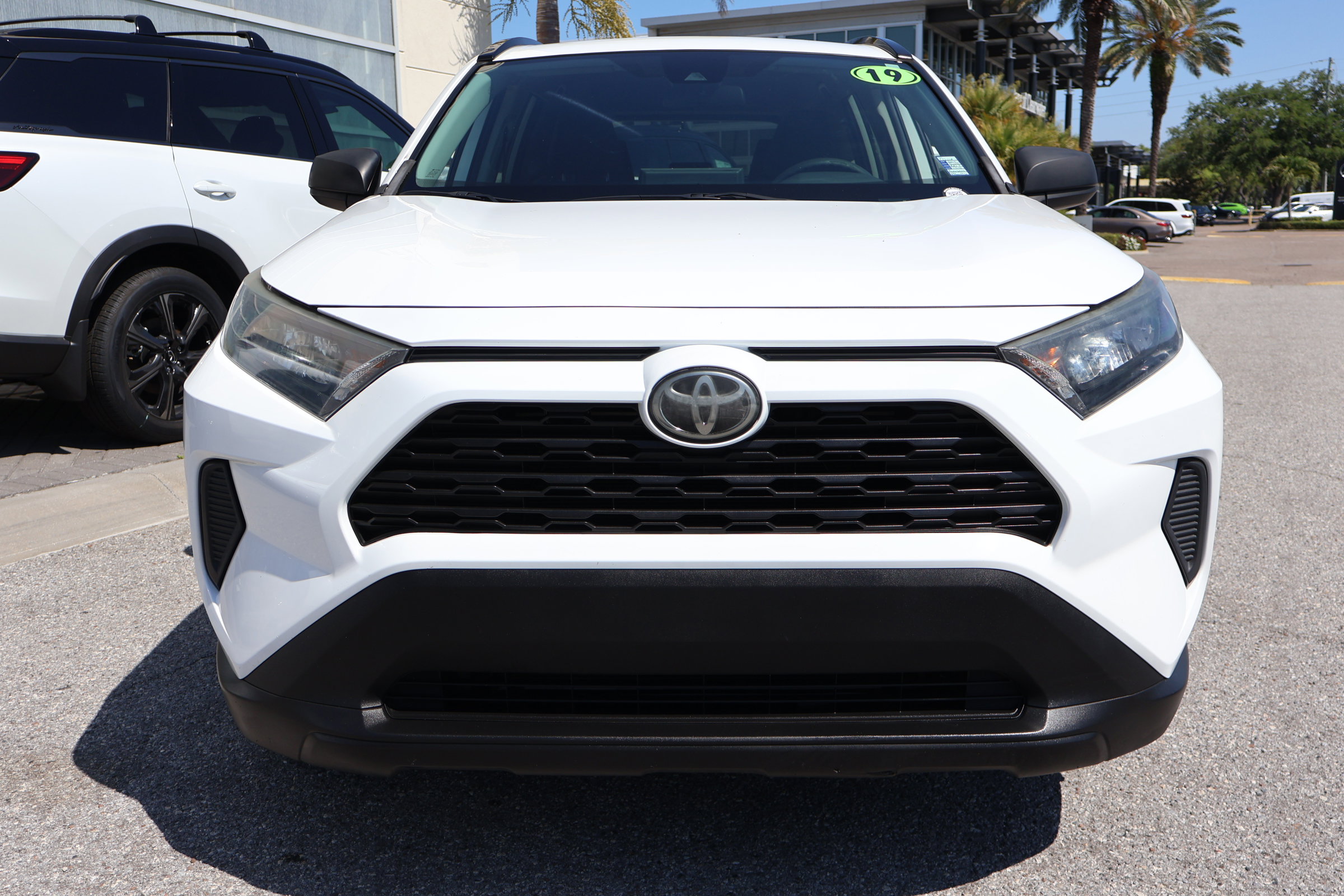 Used 2019 Toyota RAV4 LE FWD image 13