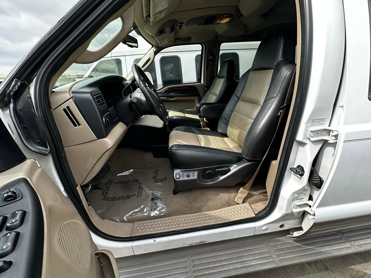 Used 2005 Ford Excursion Eddie Bauer image 31