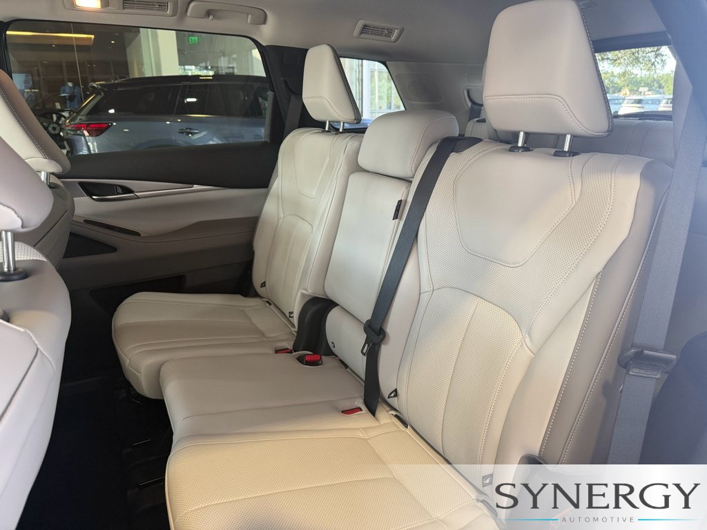 New 2027 INFINITI QX60 Pure w/ Cargo Package FWD image 30