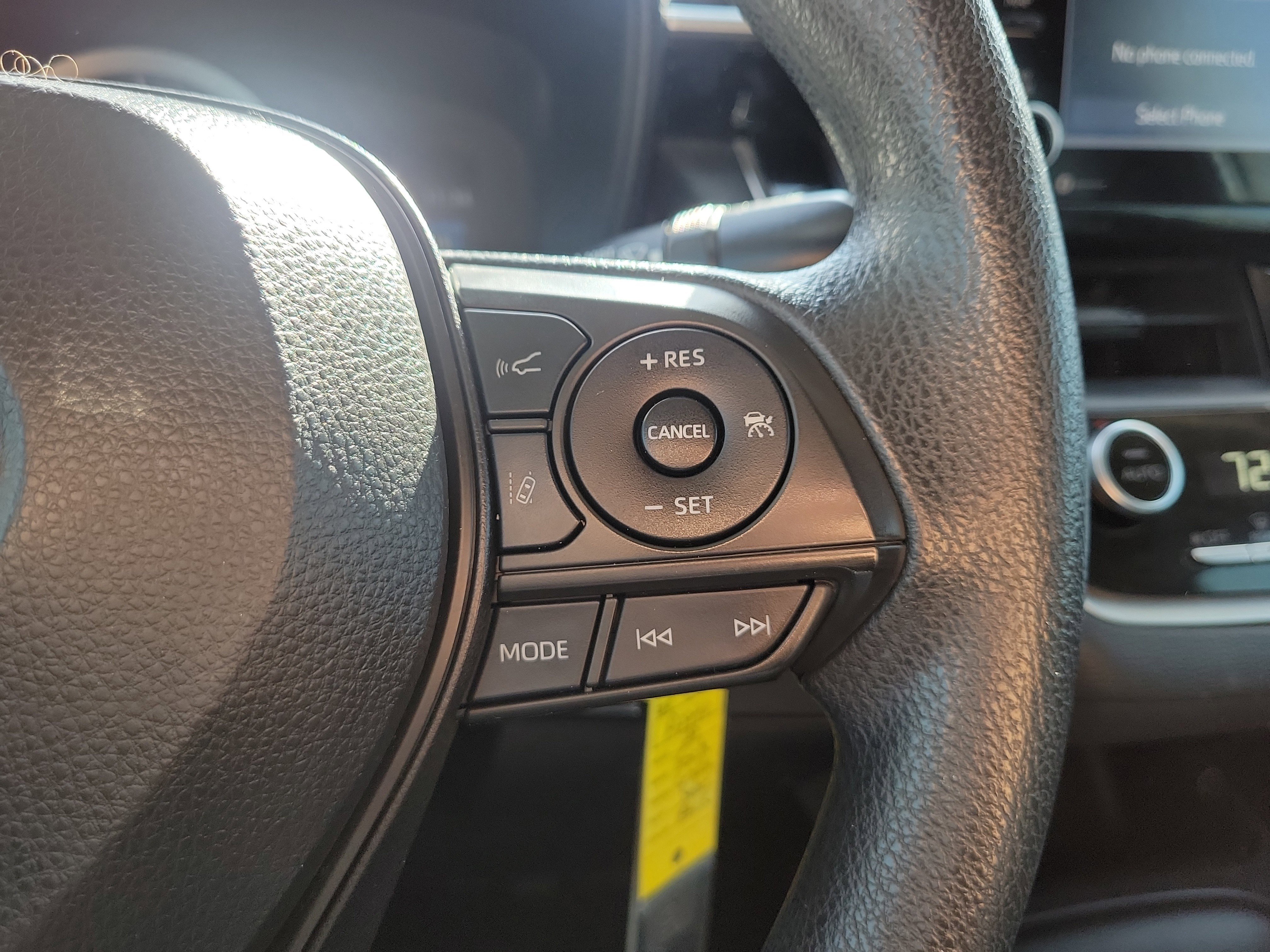 Used 2022 Toyota Corolla LE image 21