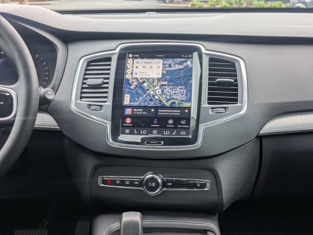 Certified 2025 Volvo XC90 B5 Core AWD/4WD image 23