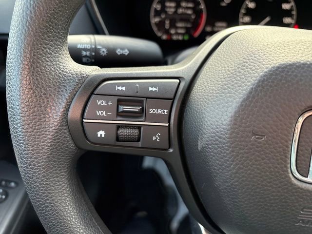 Used 2025 Honda CR-V LX image 11