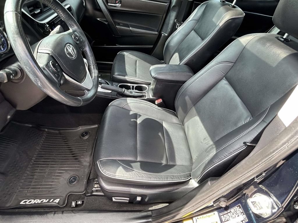 Used 2018 Toyota Corolla XLE FWD image 16