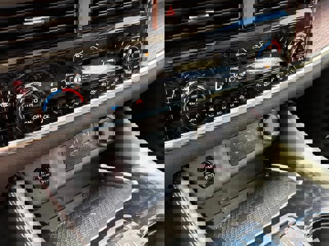 Used 2025 Nissan Rogue Platinum w/ Platinum Premium Package image 20