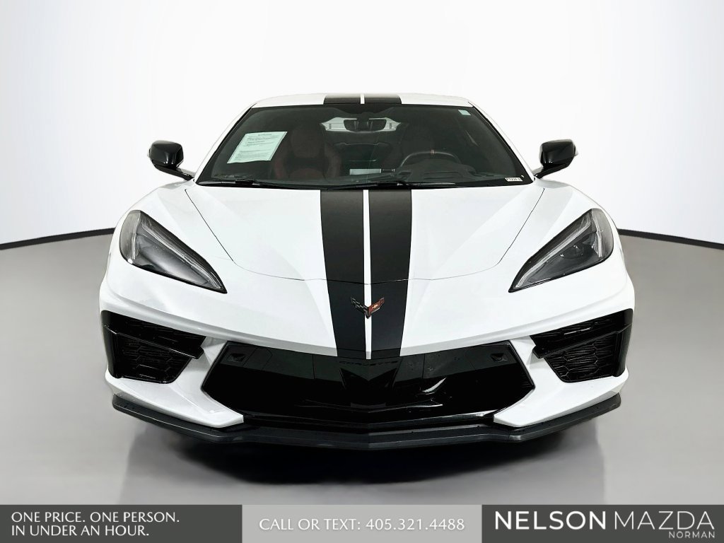 Used 2022 Chevrolet Corvette Stingray Premium Cpe w/ Z51 Performance Package RWD image 2