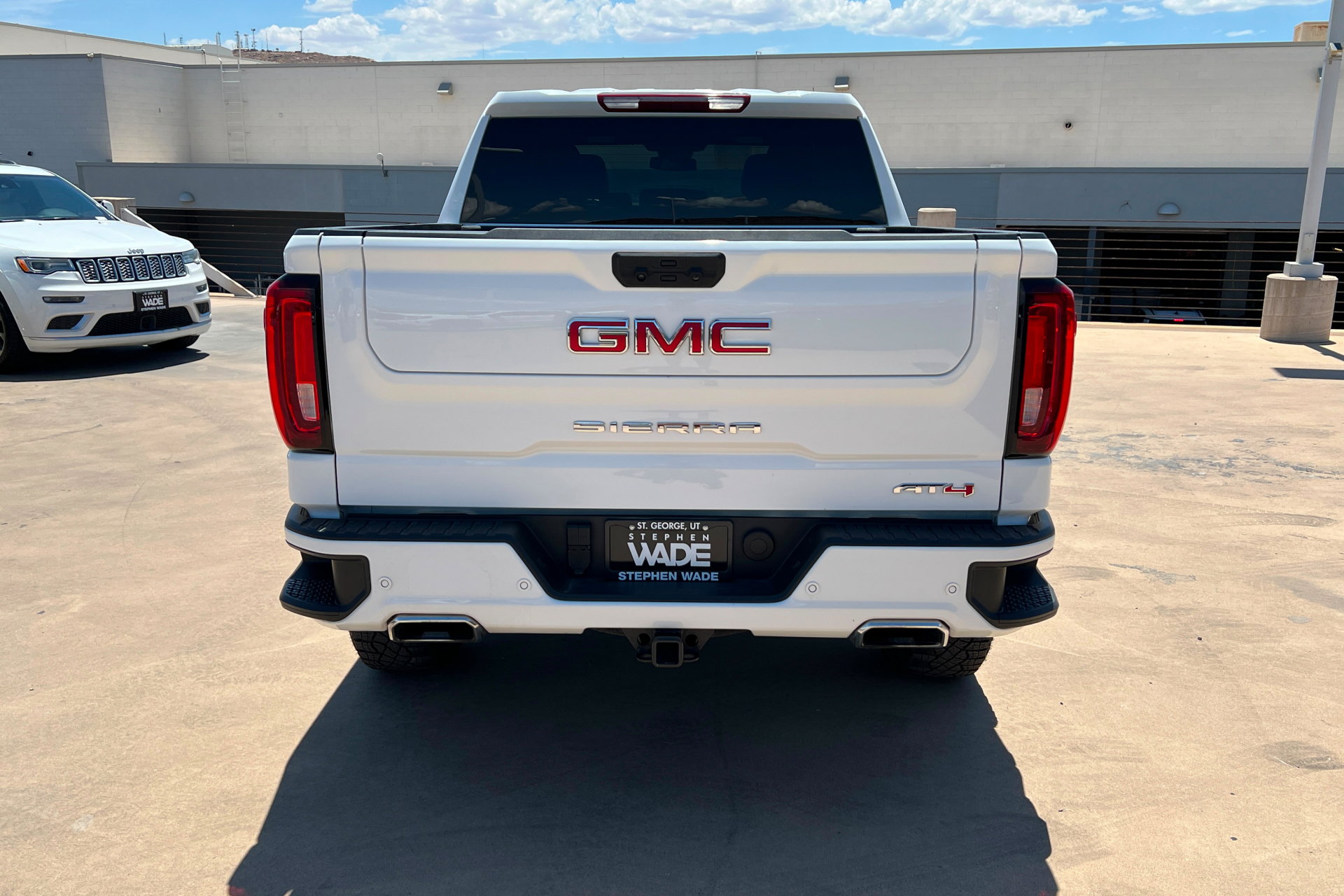 Used 2025 GMC Sierra 1500 AT4 AWD/4WD image 5