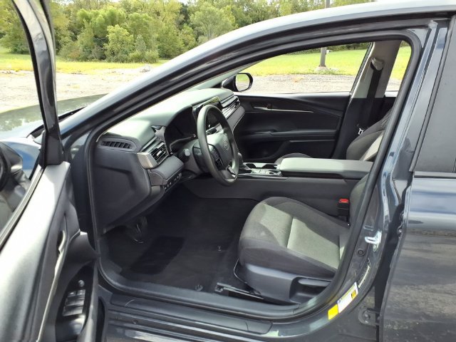 Used 2025 Toyota Camry LE FWD image 37