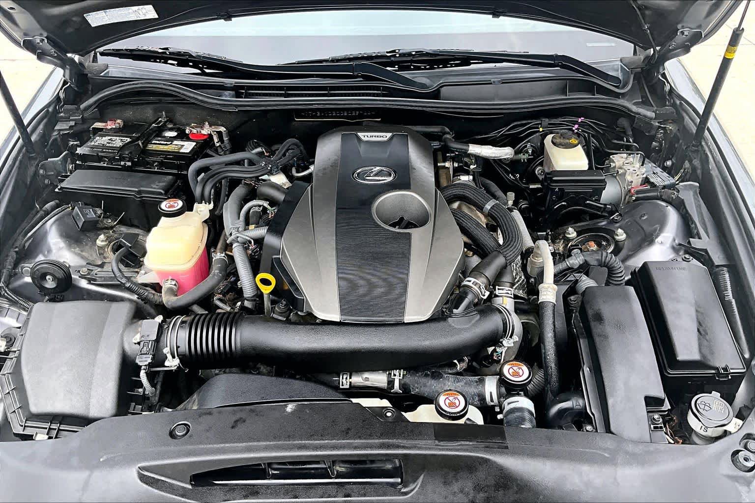 Used 2016 Lexus IS 200t w/ F Sport Package RWD image 27