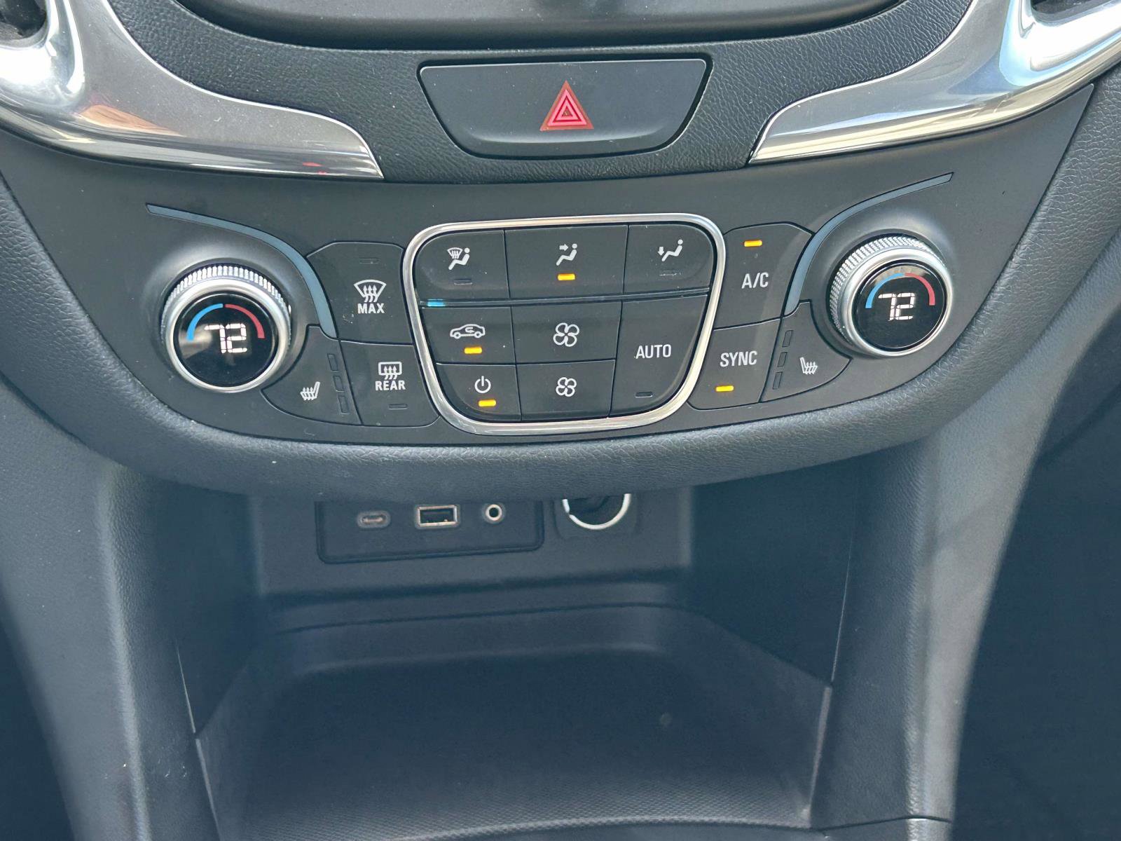 Used 2019 Chevrolet Equinox LT image 26