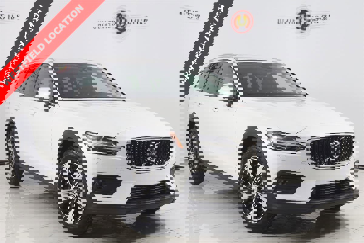 Used 2024 Volvo V60 B5 Cross Country Plus