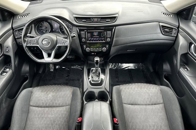 Used 2018 Nissan Rogue SV w/ Premium Package image 17