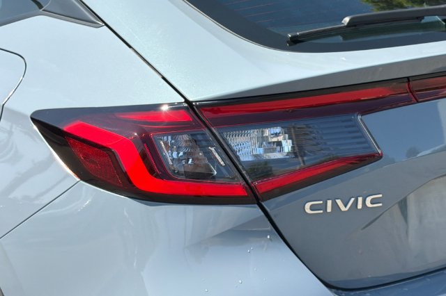 Certified 2023 Honda Civic Sport image 32